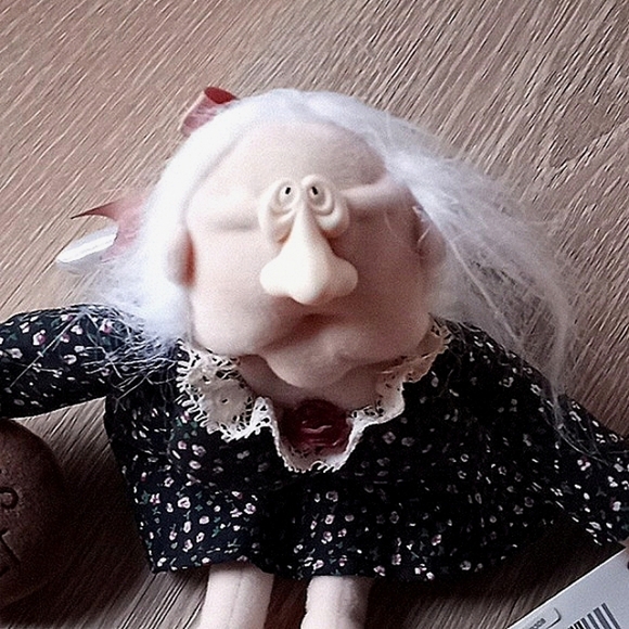Vintage Doll Hallmark 1989 Heartland Tags Attached Fairy Prunella Old Lady Gift - Picture 1 of 13